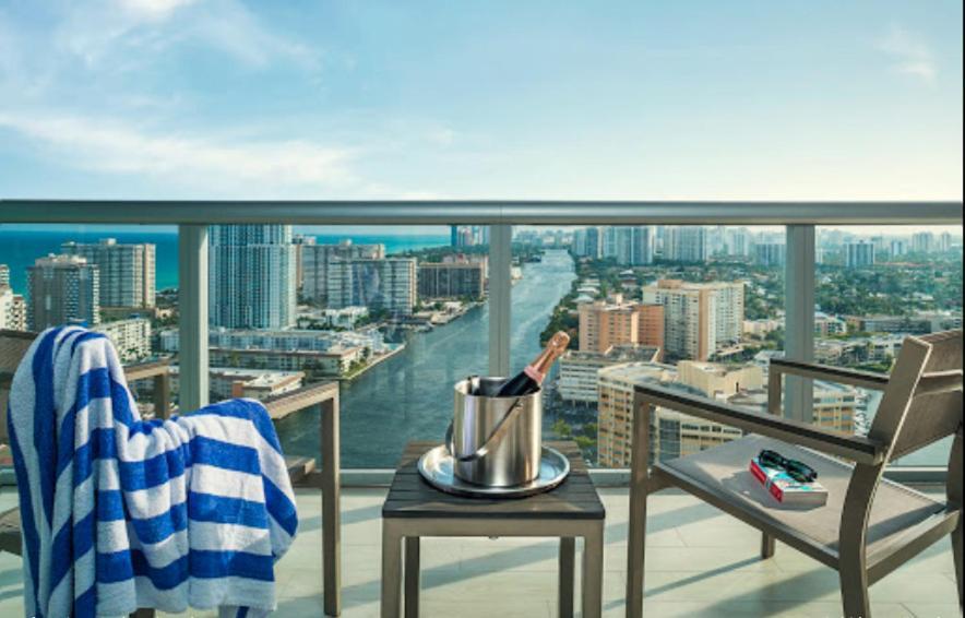 Studio In Hallandale 2 Beds ฮาลลันเดลบีช ภายนอก รูปภาพ