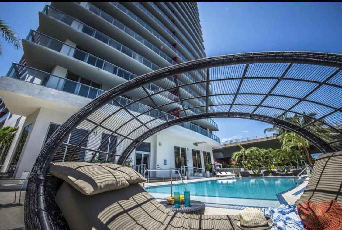 Studio In Hallandale 2 Beds ฮาลลันเดลบีช ภายนอก รูปภาพ